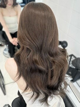 ココ 原宿(KOKO) M黒髪小顔ヘアオリーブグレー艶髪クラゲヘアーココアベージュ