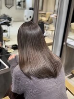 ジーナ 高槻(Zina)&nbsp;くすみグレージュ/アルカリ酸熱トリートメント