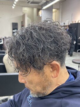 グロップ 町田(GLOP) 大人かっこいいメンズ波巻きパーマ