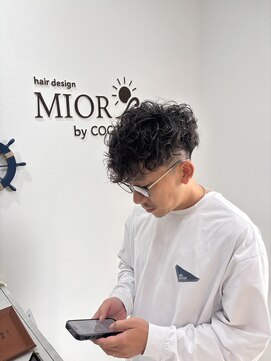 ミオール バイ ココ(MIOR by COCO) 大人カーリー