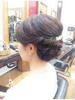 ベル(BELL)&nbsp;ねじりアレンジスタイル☆【BELL桜新町/用賀　】