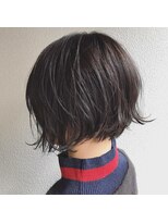 ザ デイ(THE DAY)&nbsp;ピョンはねのボブ【グレージュ】