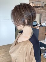 くびれショート/マロンブラウン/大人ショートボブ