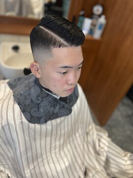 ベックマン(BECKMAN) 七三はフェード