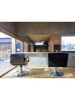 【特別なひとときを*】木のぬくもりあふれるリラックス空間であなたの魅力を引き出すスタイルをご提案!