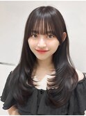 ぱっつん前髪暗髪黒髪透明感小顔顔まわりレイヤーカット