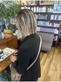 Bambi*バレイヤージュ　ミディアム　切りっぱなしボブ