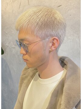 アイドット(i.) 一度はしてみたいホワイト系ベージュ