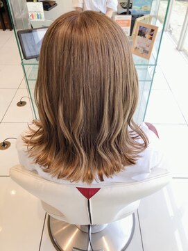 アース 浜松志都呂店(HAIR&MAKE EARTH) 大人可愛いベージュ