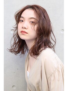 スペシウムバイアンバースデー(spacium by UNBIRTHDAY) ゆるウェーブ/ほつれウェーブ