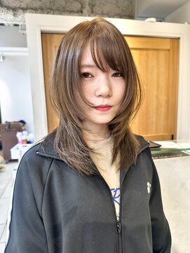 テトラ バイ ネオリーブ 横浜西口店(tetra by neolive) レイヤーカット　ウルフカット　顔周りカット　横浜　卒業式