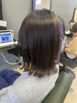 レナータ ヘア(Renata hair)&nbsp;20代30代40代大人可愛い外ハネスタイル/グレーアッシュ