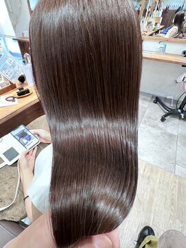 ポット バイ クレドガーデン 大宮東口店(pote by CRED GARDEN) 艶カラーと髪質改善トリートメントオリーブグレー髪質改善が評判