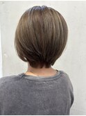 夏の大人ハイライトショートスタイル