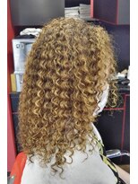 ファンキーボンバー(FUNKY BOMBER)&nbsp;スパイラルパーマ