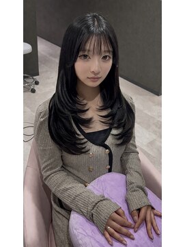 ユウキカガヤキ(YUUKI KAGAYAKI) 姫路 レイヤーカット ロング 姫路 縮毛矯正 縮毛矯正 自然