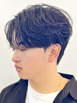 デプト(DEPT.)&nbsp;フェザーパーマ毛流れセンターパートメンズパーマメンズカット