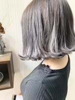 トムキャット(TOM CAT)&nbsp;外ハネ ブリーチカラー グレージュ