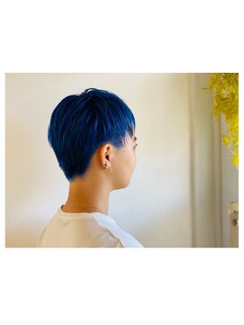 クランプ(c.l.a.m.p.) パンチのきいたブルー