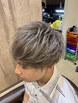 アンプヘアー 西京極店(unpeu hair) ☆シルバーベージュ☆