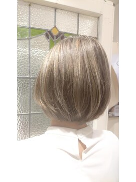 ローグヘアー 亀有店(Rogue HAIR) シルバーカーキーアッシュ