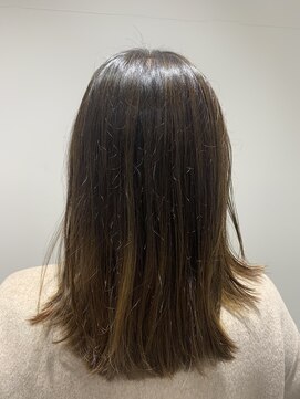 パティオン(PATIONN) モードマッドカーキーめグラデーションに！重ためロングスタイル