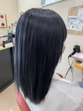 サクラ(SAKURA) ブリーチ毛にブルーオンカラー