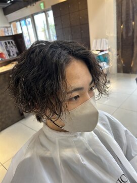 フォルテ 草薙店 波巻きパーマ センターパート