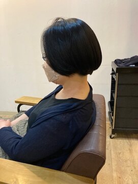 グランバイ アトリエドングリ(Grand × AtlierDonguri) お客様髪質改善データ894（ミニボブ2セク）