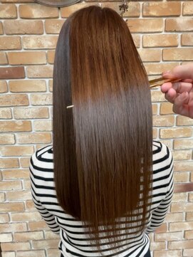 イシン(ISIN) 黒髪/縮毛矯正/髪質改善/ヘルシーロング[保土ヶ谷]