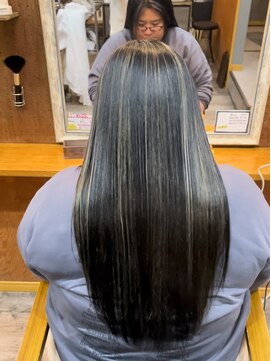 ヘアーサロン アトリエ(Hair salon ATORIE) ロングヘアブリーチカラーコントラストハイライトカラー