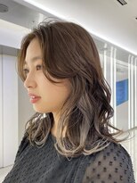 ピークアブー アヴェダ ギンザシックス(PEEK-A-BOO AVEDA GINZASIX) 顔まわりデザインカット インナーカラー ブリーチあり