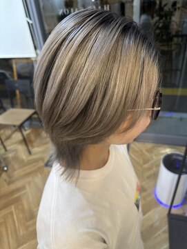 ブルーム(BROOM) シルバーバレイヤージュスタイル