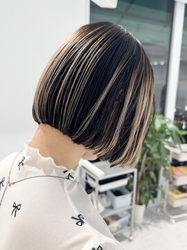 ノラ ウメダ(NORA UMEDA) アンブレラカラーハイライトボブバレイヤージュホワイトブリーチ