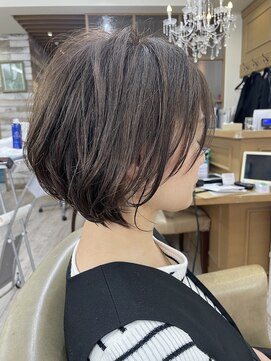 ドゥワドフェ 関目店(Doigt de fee) まとまるショートボブ