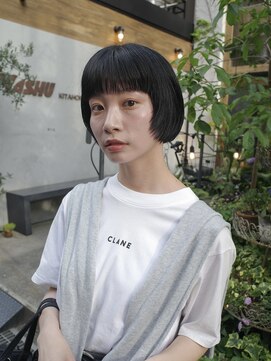 マッシュ 北堀江(MASHU) 黒髪 ミニボブ 前上がりボブ