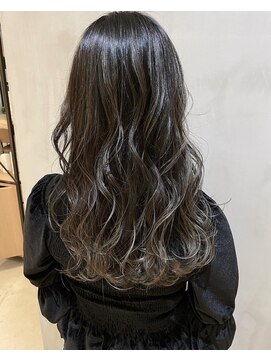 ニューカマー バイ ヘッドライト シブヤ(NEW COMER by HEADLIGHT shibuya) ナチュラルブラウン×セミロングレイヤー