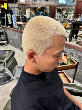 スリーセント 栄(3/cent) 金髪ボウズ/ハイトーンボウズ/ホワイトブロンド/抜きっぱなし