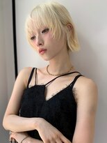 ユーフォリア 渋谷グランデ(Euphoria SHIBUYA GRANDE)&nbsp;フルバング 前髪カット ブリーチ 抜きっぱなしブロンド ミニボブ