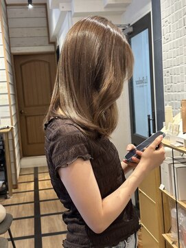 ブリーチなしダブルカラーでまろやかベージュ