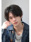 シャドウパーマで作る、大人の色気と抜け感