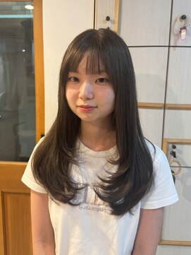 ネオリーブ チロル 横浜西口店(Neolive CiroL.) アッシュベージュ×レイヤーカット 【横浜】