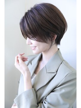 ハピネス クローバー 学園前店(Happiness CLOVER) 丸みショート/前髪/顔周りカット/透明感/20代30代40代50代