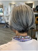 大人グレイショートボブ