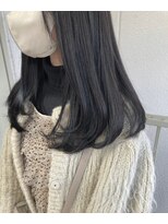 ロカ(roka) 暗髪 アッシュオリーブ レイヤー ワンカール