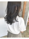 くすみグレージュ&レイヤーカット