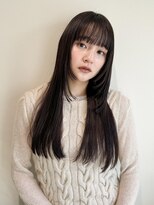 ユイル(Uil)&nbsp;小顔前髪顔周りレイヤー×グレージュカラー デザインカラー