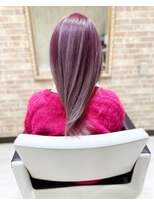 ヘアスペース エアリス(Hair space Earth)&nbsp;シャドウルーツカラー。ピンクグラデーション