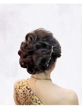 ラフウィーブ(Laugh Weave) アップスタイル