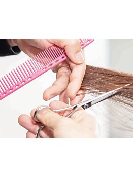 【造形美】体験するとわかる。伸びてもまとまる扱いの良さがシザーワークスのカットの真髄